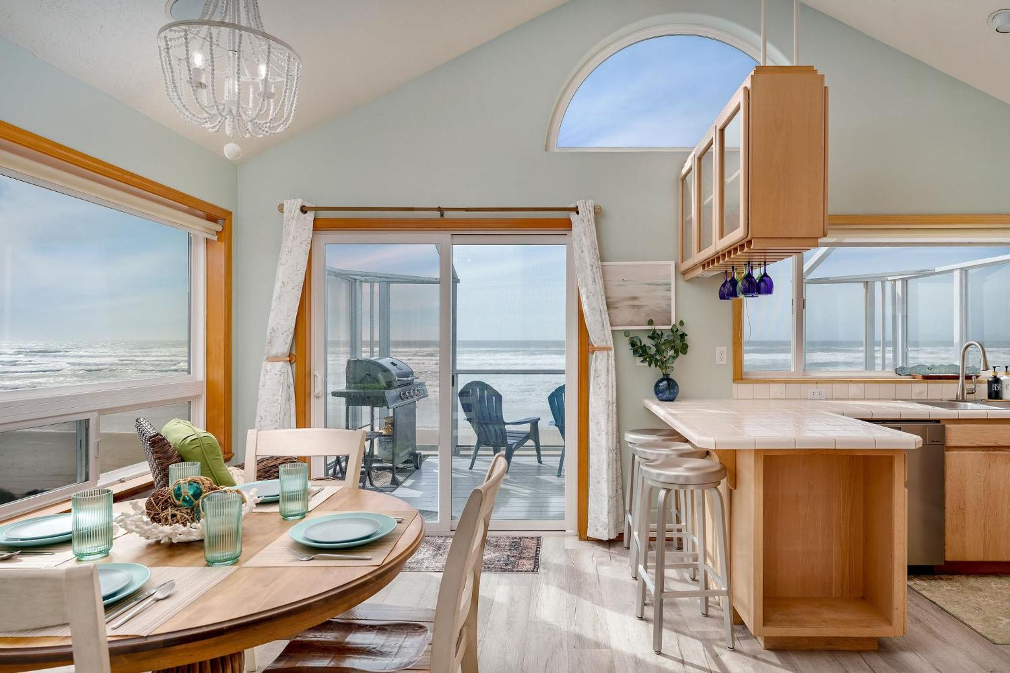 Steps From The Beach! Hottub, $1M Ocean View, Deck والدبورت المظهر الخارجي الصورة